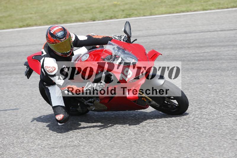 /27 12.06.2025 Ducati Schweiz Trackday Warmup  ADR/gruen-vert/19